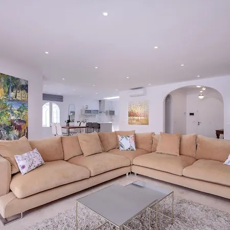 Villa El Pilar Estepona