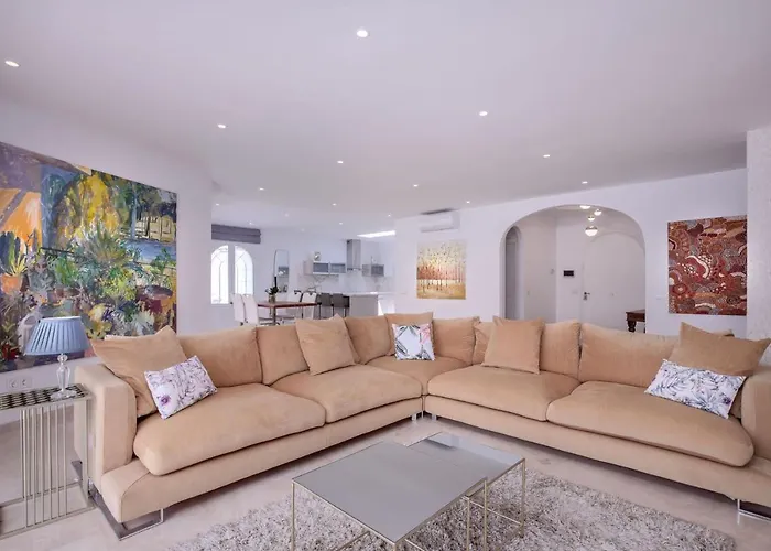 Villa El Pilar Estepona